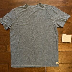 Vuori Men's Tee Shirt